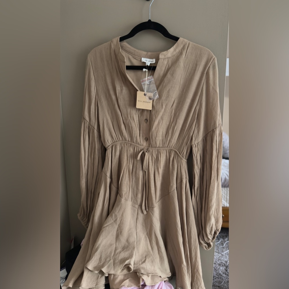 Size M 
Brand : Blu Pepper 
NWT